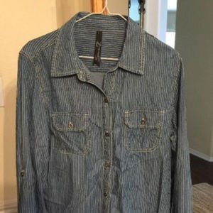 SEVEN 7 WOMENS Large Striped Shirt
